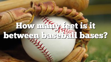 How many feet is it between baseball bases?