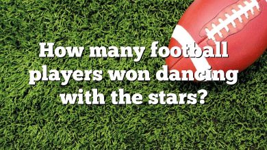 How many football players won dancing with the stars?