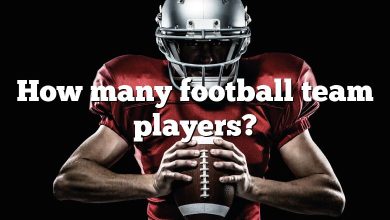 How many football team players?