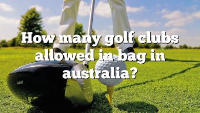 How many golf clubs allowed in bag in australia?