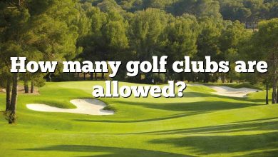 How many golf clubs are allowed?