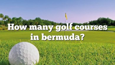 How many golf courses in bermuda?