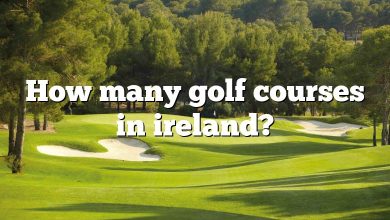 How many golf courses in ireland?