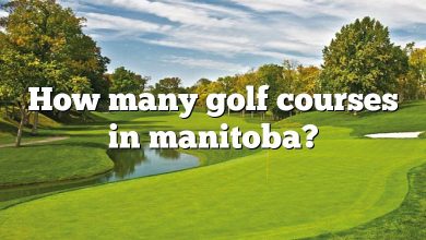 How many golf courses in manitoba?