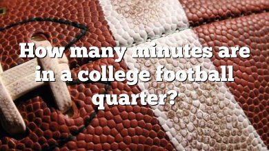 How many minutes are in a college football quarter?
