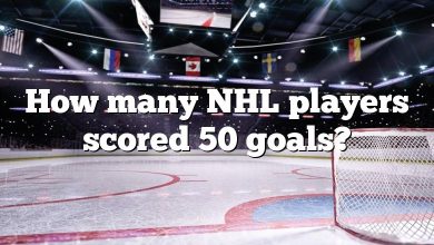How many NHL players scored 50 goals?