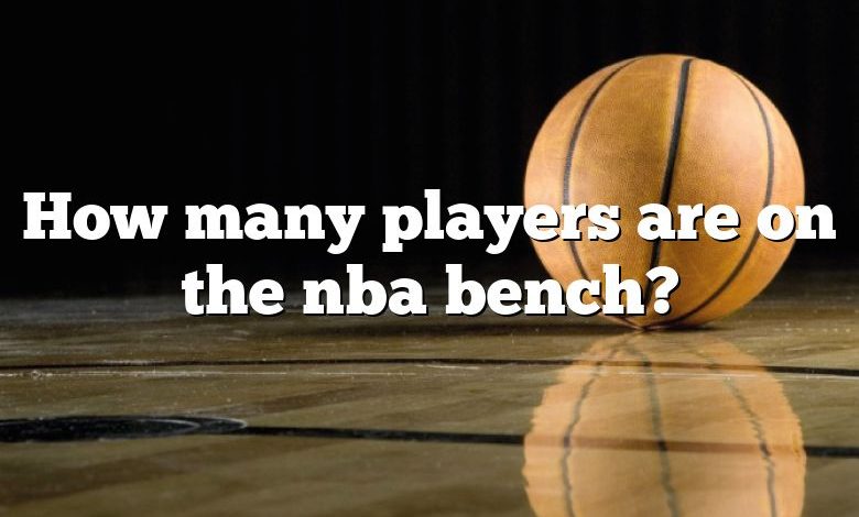 How many players are on the nba bench?