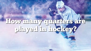 How many quarters are played in hockey?