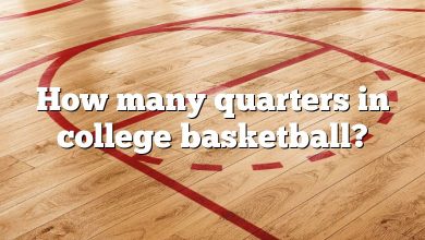 How many quarters in college basketball?