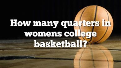 How many quarters in womens college basketball?