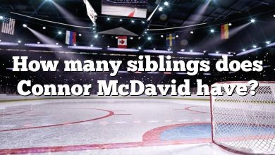 How many siblings does Connor McDavid have?