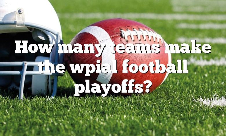How many teams make the wpial football playoffs?