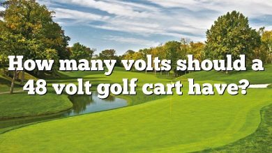 How many volts should a 48 volt golf cart have?