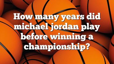 How many years did michael jordan play before winning a championship?