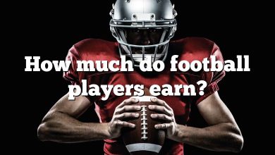 How much do football players earn?