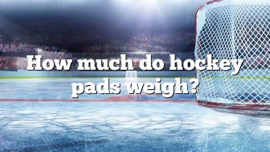 How much do hockey pads weigh?