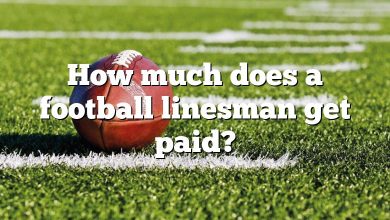 How much does a football linesman get paid?