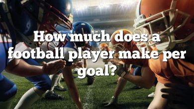 How much does a football player make per goal?