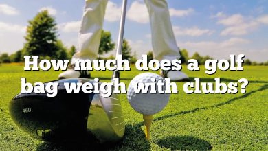 How much does a golf bag weigh with clubs?