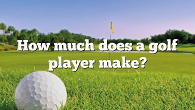 How much does a golf player make?