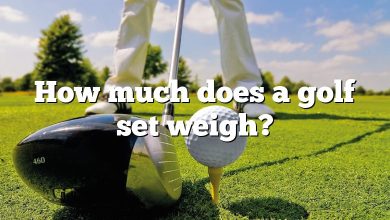 How much does a golf set weigh?