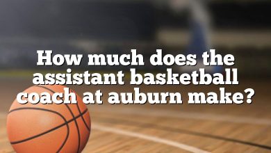 How much does the assistant basketball coach at auburn make?