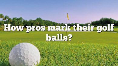 How pros mark their golf balls?