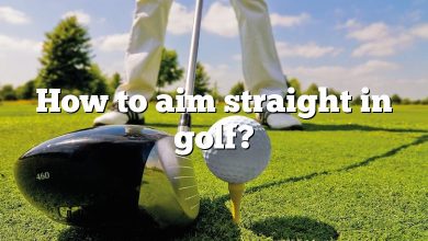 How to aim straight in golf?