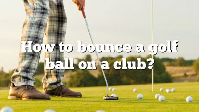 How to bounce a golf ball on a club?