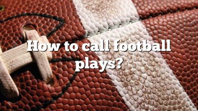How to call football plays?