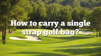 How to carry a single strap golf bag?