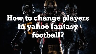 How to change players in yahoo fantasy football?