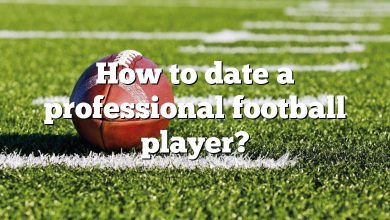 How to date a professional football player?