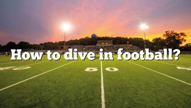 How to dive in football?