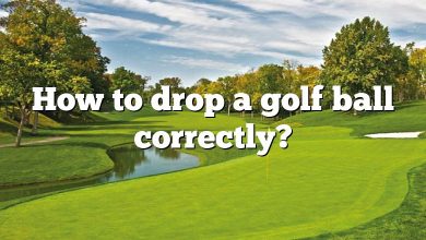 How to drop a golf ball correctly?