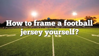 How to frame a football jersey yourself?