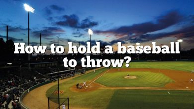 How to hold a baseball to throw?