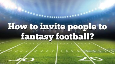 How to invite people to fantasy football?