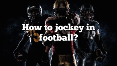 How to jockey in football?