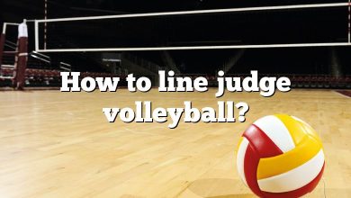 How to line judge volleyball?