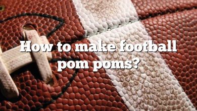 How to make football pom poms?