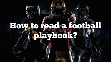 How to read a football playbook?