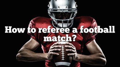 How to referee a football match?