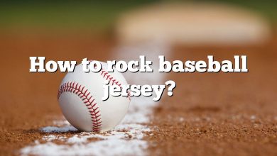 How to rock baseball jersey?