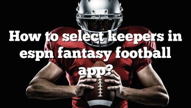 How to select keepers in espn fantasy football app?