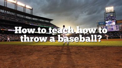 How to teach how to throw a baseball?