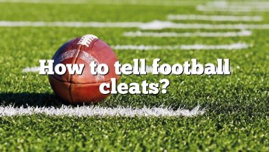How to tell football cleats?