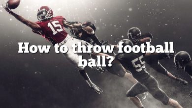 How to throw football ball?
