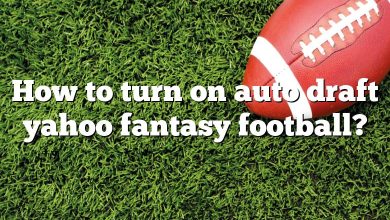 How to turn on auto draft yahoo fantasy football?