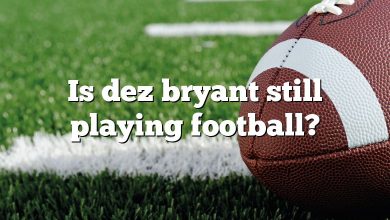 Is dez bryant still playing football?